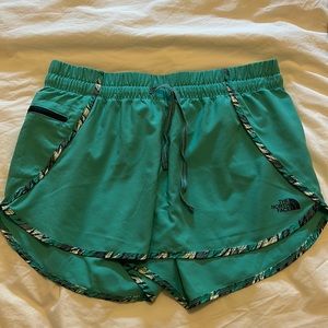 NorthFace shorts